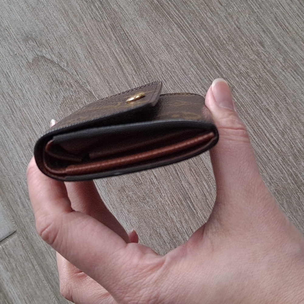 Authentic Louis Vuitton business card holder - Picture 3 of 16